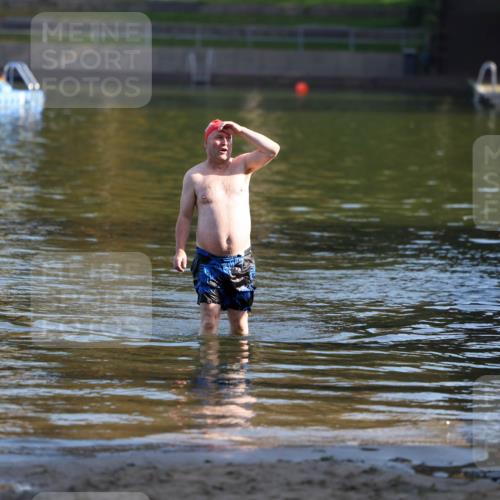 08.09.2024 - Stadtparktriathlon Michael Strokosch http://msf.ph/oto/7026681 08.09.2024 10:02:38 Schwimmen  meine-sportfotos.de