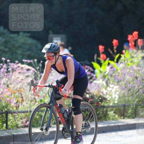 08.09.2024 - Stadtparktriathlon Zöllner http://msf.ph/oto/7026682 08.09.2024 10:52:54 Radfahren 363, 371, 434, 437, 450 meine-sportfotos.de