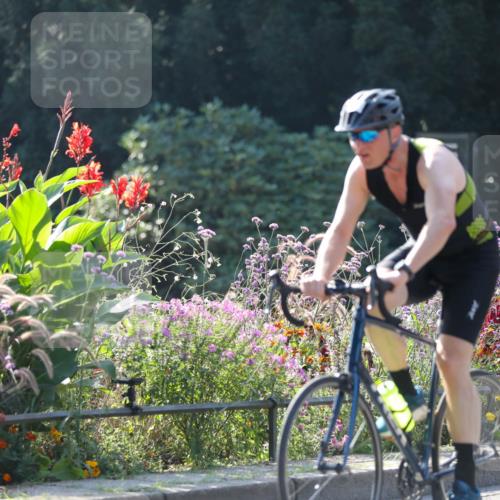08.09.2024 - Stadtparktriathlon Zöllner http://msf.ph/oto/7026713 08.09.2024 10:52:59 Radfahren 367, 371, 434, 450 meine-sportfotos.de