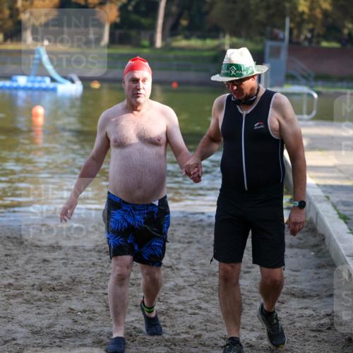 08.09.2024 - Stadtparktriathlon Michael Strokosch http://msf.ph/oto/7026753 08.09.2024 10:02:56 Schwimmen 229 meine-sportfotos.de