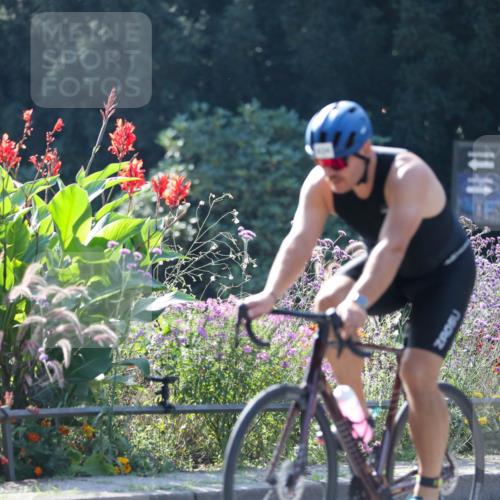 08.09.2024 - Stadtparktriathlon Zöllner http://msf.ph/oto/7026755 08.09.2024 10:53:03 Radfahren 264, 367, 434, 450 meine-sportfotos.de