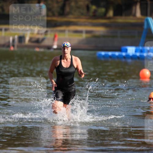 08.09.2024 - Stadtparktriathlon Michael Strokosch http://msf.ph/oto/7026786 08.09.2024 10:10:47 Schwimmen 271, 353 meine-sportfotos.de