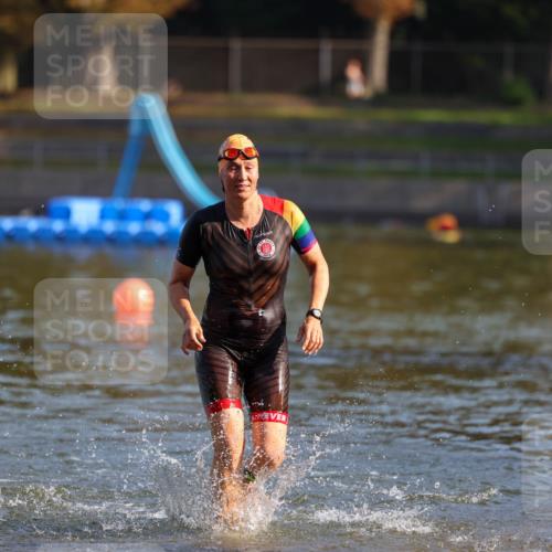 08.09.2024 - Stadtparktriathlon Michael Strokosch http://msf.ph/oto/7026860 08.09.2024 10:10:56 Schwimmen 271 meine-sportfotos.de
