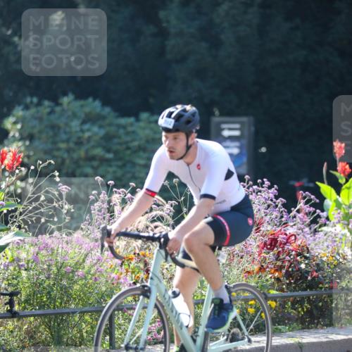 08.09.2024 - Stadtparktriathlon Zöllner http://msf.ph/oto/7026874 08.09.2024 10:53:30 Radfahren 282, 285, 293, 303, 318, 382, 391, 392, 419, 448 meine-sportfotos.de