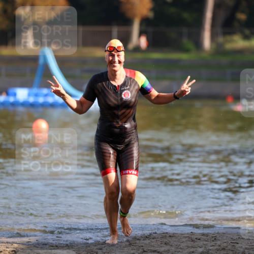 08.09.2024 - Stadtparktriathlon Michael Strokosch http://msf.ph/oto/7026890 08.09.2024 10:10:57 Schwimmen 271 meine-sportfotos.de