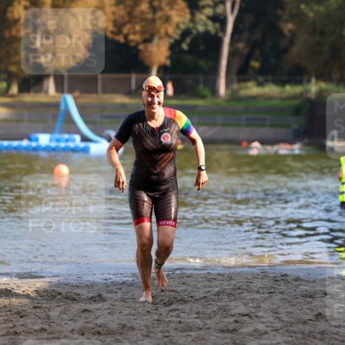 08.09.2024 - Stadtparktriathlon Michael Strokosch http://msf.ph/oto/7026905 08.09.2024 10:10:58 Schwimmen 271 meine-sportfotos.de