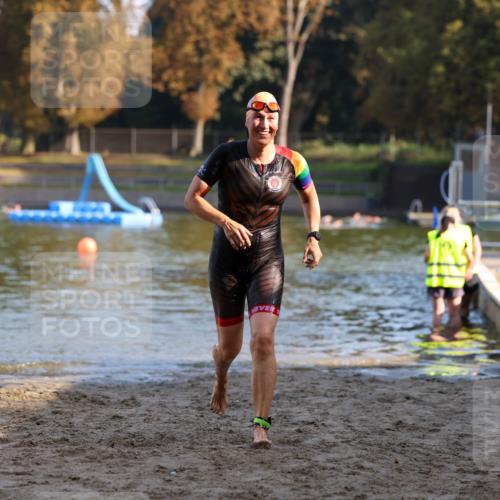 08.09.2024 - Stadtparktriathlon Michael Strokosch http://msf.ph/oto/7026926 08.09.2024 10:10:59 Schwimmen 271 meine-sportfotos.de