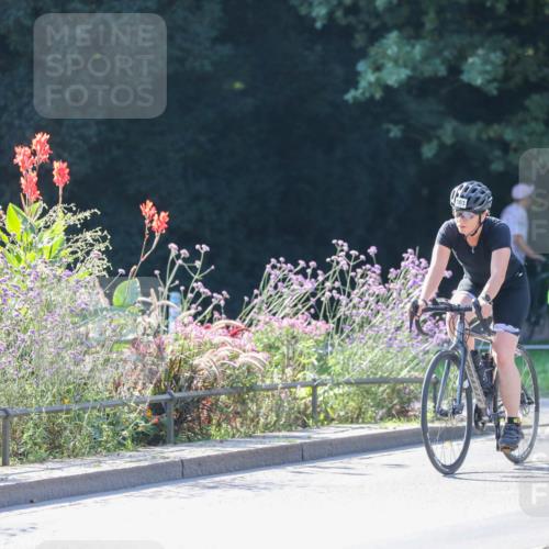 08.09.2024 - Stadtparktriathlon Zöllner http://msf.ph/oto/7026946 08.09.2024 10:53:35 Radfahren 285, 293, 303, 318, 387, 391, 392, 419, 423, 449 meine-sportfotos.de