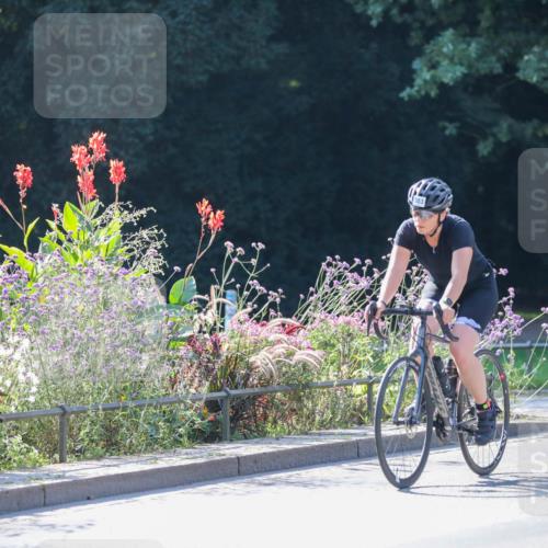 08.09.2024 - Stadtparktriathlon Zöllner http://msf.ph/oto/7026952 08.09.2024 10:53:35 Radfahren 285, 293, 303, 318, 387, 391, 392, 419, 423, 449 meine-sportfotos.de