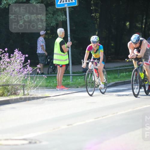 08.09.2024 - Stadtparktriathlon Zöllner http://msf.ph/oto/7026979 08.09.2024 10:53:38 Radfahren 285, 303, 318, 387, 391, 405, 423, 449 meine-sportfotos.de