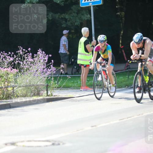 08.09.2024 - Stadtparktriathlon Zöllner http://msf.ph/oto/7026985 08.09.2024 10:53:39 Radfahren 285, 303, 318, 387, 391, 405, 423, 449 meine-sportfotos.de