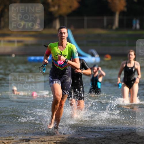 08.09.2024 - Stadtparktriathlon Michael Strokosch http://msf.ph/oto/7027025 08.09.2024 10:12:20 Schwimmen 278, 288, 306, 307, 319, 357 meine-sportfotos.de