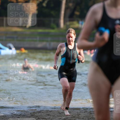 08.09.2024 - Stadtparktriathlon Michael Strokosch http://msf.ph/oto/7027133 08.09.2024 10:12:27 Schwimmen 306, 307, 319, 357 meine-sportfotos.de