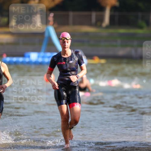 08.09.2024 - Stadtparktriathlon Michael Strokosch http://msf.ph/oto/7027163 08.09.2024 10:12:30 Schwimmen 306, 319, 357 meine-sportfotos.de