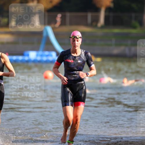 08.09.2024 - Stadtparktriathlon Michael Strokosch http://msf.ph/oto/7027173 08.09.2024 10:12:30 Schwimmen 306, 319, 357 meine-sportfotos.de