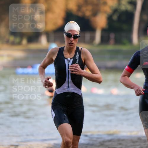 08.09.2024 - Stadtparktriathlon Michael Strokosch http://msf.ph/oto/7027207 08.09.2024 10:12:32 Schwimmen 306, 357, 361 meine-sportfotos.de