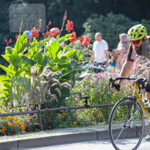 08.09.2024 - Stadtparktriathlon Zöllner http://msf.ph/oto/7027215 08.09.2024 10:54:35 Radfahren 399, 417, 435 meine-sportfotos.de