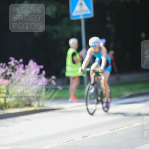 08.09.2024 - Stadtparktriathlon Zöllner http://msf.ph/oto/7027246 08.09.2024 10:54:49 Radfahren 43, 352, 385, 393, 406, 549, 551 meine-sportfotos.de