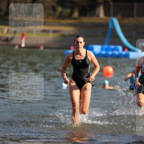08.09.2024 - Stadtparktriathlon Michael Strokosch http://msf.ph/oto/7027252 08.09.2024 10:12:42 Schwimmen 290, 292, 352, 361 meine-sportfotos.de