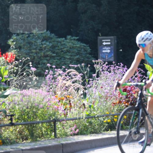 08.09.2024 - Stadtparktriathlon Zöllner http://msf.ph/oto/7027253 08.09.2024 10:54:51 Radfahren 43, 352, 385, 393, 406, 549, 551 meine-sportfotos.de