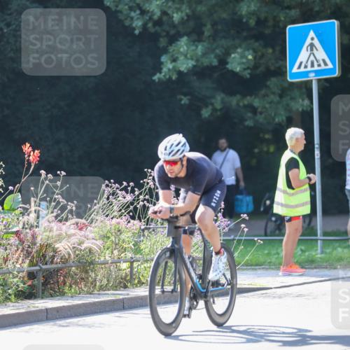 08.09.2024 - Stadtparktriathlon Zöllner http://msf.ph/oto/7027283 08.09.2024 10:54:55 Radfahren 385, 406, 549, 551 meine-sportfotos.de