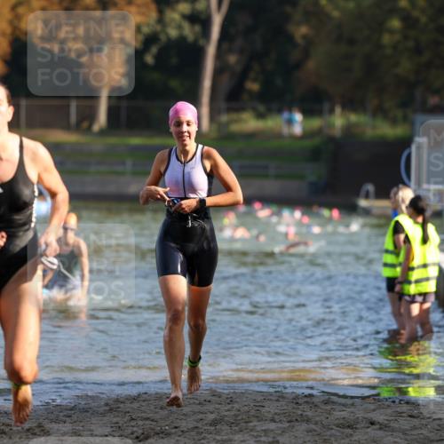 08.09.2024 - Stadtparktriathlon Michael Strokosch http://msf.ph/oto/7027288 08.09.2024 10:12:45 Schwimmen 290, 292, 332, 352, 361 meine-sportfotos.de
