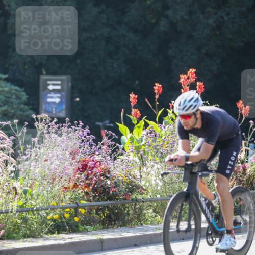 08.09.2024 - Stadtparktriathlon Zöllner http://msf.ph/oto/7027290 08.09.2024 10:54:56 Radfahren 406, 549 meine-sportfotos.de