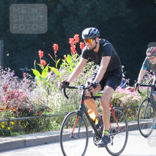 08.09.2024 - Stadtparktriathlon Zöllner http://msf.ph/oto/7027312 08.09.2024 10:55:09 Radfahren 376, 386, 416, 425, 432, 458 meine-sportfotos.de