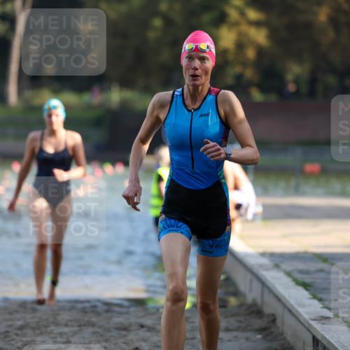 08.09.2024 - Stadtparktriathlon Michael Strokosch http://msf.ph/oto/7027373 08.09.2024 10:12:56 Schwimmen 332, 338, 352 meine-sportfotos.de