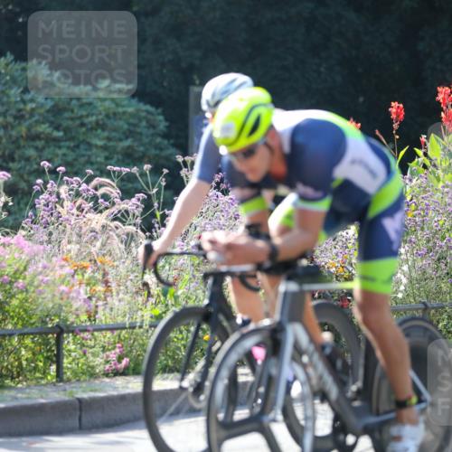 08.09.2024 - Stadtparktriathlon Zöllner http://msf.ph/oto/7027382 08.09.2024 10:55:21 Radfahren 281, 296, 298, 307, 320, 343, 346, 373, 445, 456, 458, 526, 536, 552 meine-sportfotos.de