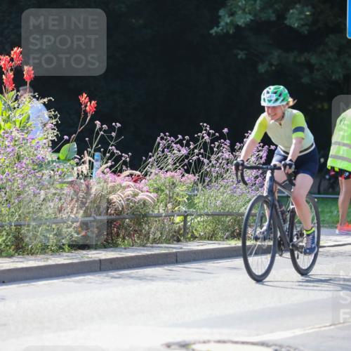 08.09.2024 - Stadtparktriathlon Zöllner http://msf.ph/oto/7027414 08.09.2024 10:55:26 Radfahren 266, 281, 296, 298, 307, 320, 343, 346, 373, 439, 456, 526, 536 meine-sportfotos.de