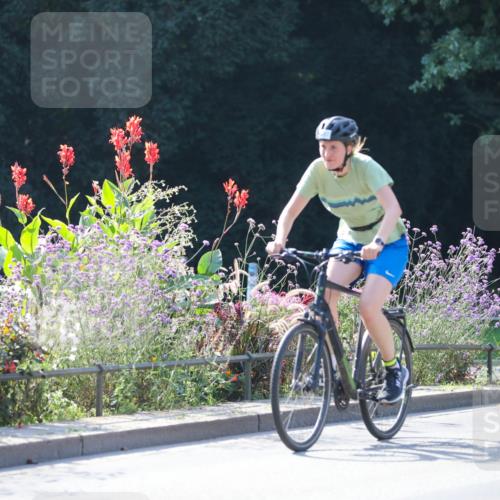 08.09.2024 - Stadtparktriathlon Zöllner http://msf.ph/oto/7027430 08.09.2024 10:55:30 Radfahren 266, 268, 281, 296, 298, 307, 439 meine-sportfotos.de