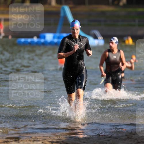 08.09.2024 - Stadtparktriathlon Michael Strokosch http://msf.ph/oto/7027431 08.09.2024 10:13:14 Schwimmen 287, 346, 358 meine-sportfotos.de