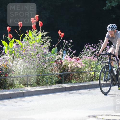 08.09.2024 - Stadtparktriathlon Zöllner http://msf.ph/oto/7027446 08.09.2024 10:55:35 Radfahren 266, 268, 298, 439 meine-sportfotos.de