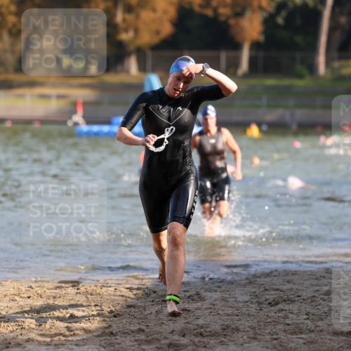 08.09.2024 - Stadtparktriathlon Michael Strokosch http://msf.ph/oto/7027458 08.09.2024 10:13:16 Schwimmen 287, 346, 358 meine-sportfotos.de