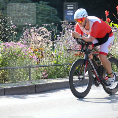 08.09.2024 - Stadtparktriathlon Zöllner http://msf.ph/oto/7027495 08.09.2024 10:55:51 Radfahren 451, 543 meine-sportfotos.de