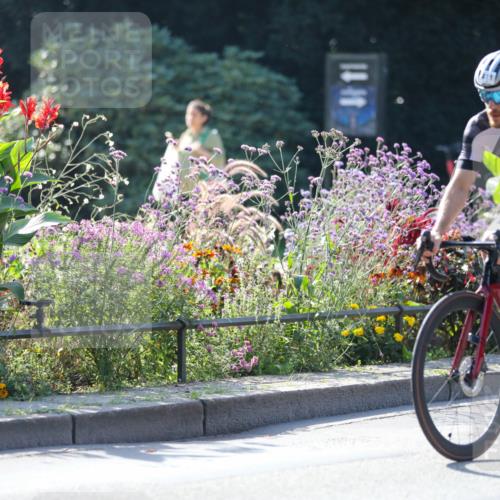 08.09.2024 - Stadtparktriathlon Zöllner http://msf.ph/oto/7027505 08.09.2024 10:56:03 Radfahren 411, 442, 537, 821 meine-sportfotos.de
