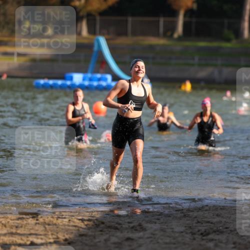 08.09.2024 - Stadtparktriathlon Michael Strokosch http://msf.ph/oto/7027509 08.09.2024 10:13:25 Schwimmen 264, 275, 322, 346 meine-sportfotos.de