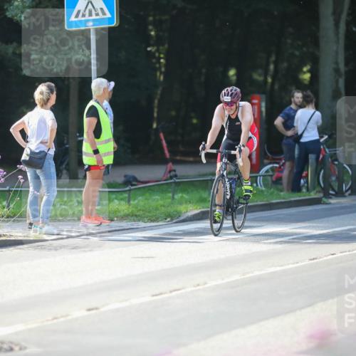 08.09.2024 - Stadtparktriathlon Zöllner http://msf.ph/oto/7027530 08.09.2024 10:56:09 Radfahren 395, 424, 427, 442, 444, 465, 537 meine-sportfotos.de