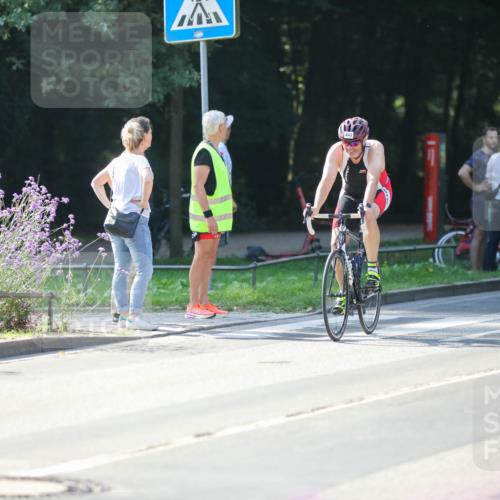 08.09.2024 - Stadtparktriathlon Zöllner http://msf.ph/oto/7027536 08.09.2024 10:56:09 Radfahren 395, 424, 427, 442, 444, 465, 537 meine-sportfotos.de