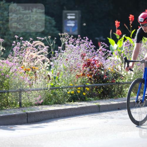 08.09.2024 - Stadtparktriathlon Zöllner http://msf.ph/oto/7027587 08.09.2024 10:56:23 Radfahren 324, 398, 427, 454 meine-sportfotos.de