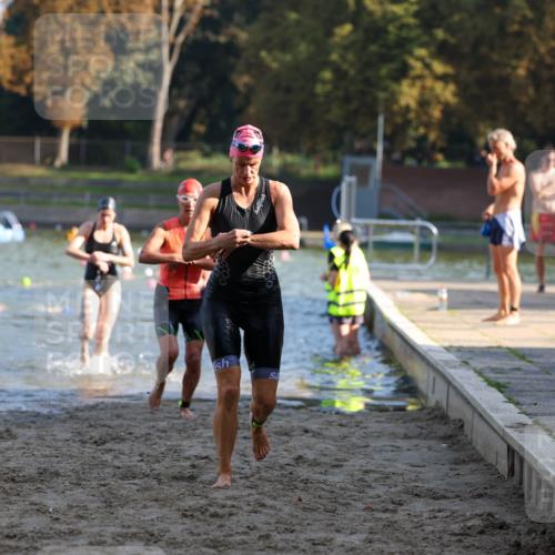 08.09.2024 - Stadtparktriathlon Michael Strokosch http://msf.ph/oto/7027599 08.09.2024 10:13:36 Schwimmen 264, 310, 318, 322, 363 meine-sportfotos.de