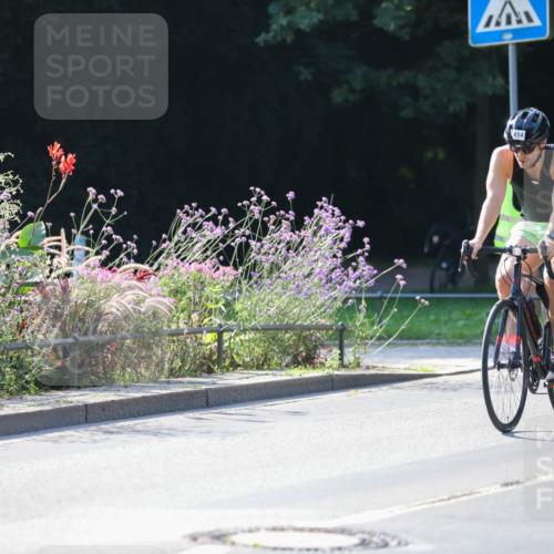 08.09.2024 - Stadtparktriathlon Zöllner http://msf.ph/oto/7027603 08.09.2024 10:56:31 Radfahren 324, 368, 410, 454, 479, 493 meine-sportfotos.de