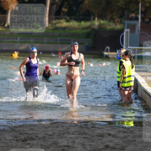 08.09.2024 - Stadtparktriathlon Michael Strokosch http://msf.ph/oto/7027655 08.09.2024 10:13:44 Schwimmen 305, 318, 363 meine-sportfotos.de