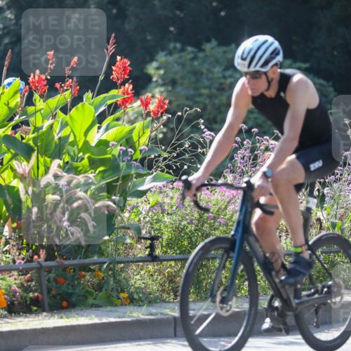 08.09.2024 - Stadtparktriathlon Zöllner http://msf.ph/oto/7027745 08.09.2024 10:57:07 Radfahren 280, 389, 515 meine-sportfotos.de