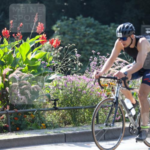 08.09.2024 - Stadtparktriathlon Zöllner http://msf.ph/oto/7027781 08.09.2024 10:57:24 Radfahren 369, 383, 414, 459, 460, 480, 485, 504, 512 meine-sportfotos.de