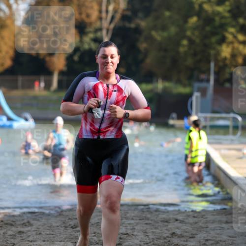 08.09.2024 - Stadtparktriathlon Michael Strokosch http://msf.ph/oto/7027814 08.09.2024 10:14:06 Schwimmen 284, 299, 308, 311, 340, 344, 1937 meine-sportfotos.de