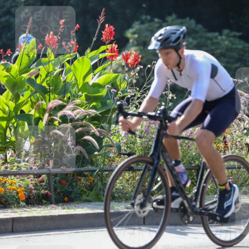 08.09.2024 - Stadtparktriathlon Zöllner http://msf.ph/oto/7027815 08.09.2024 10:57:30 Radfahren 263, 459, 460, 485, 504, 512, 546 meine-sportfotos.de