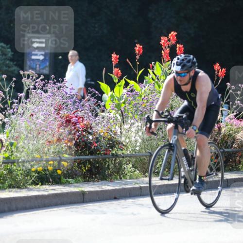 08.09.2024 - Stadtparktriathlon Zöllner http://msf.ph/oto/7027824 08.09.2024 10:57:32 Radfahren 263, 459, 460, 504, 512, 546 meine-sportfotos.de