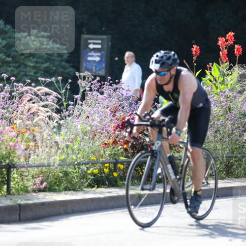 08.09.2024 - Stadtparktriathlon Zöllner http://msf.ph/oto/7027827 08.09.2024 10:57:32 Radfahren 263, 459, 460, 504, 512, 546 meine-sportfotos.de